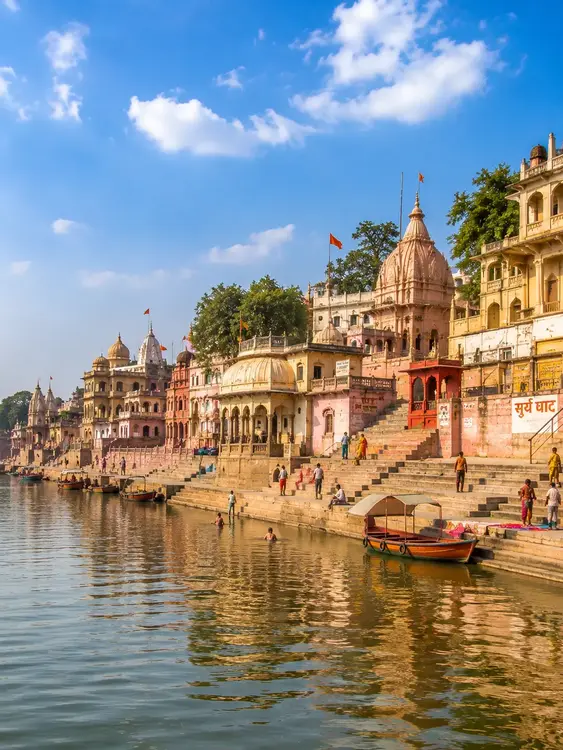 Gaya Bodhgaya Varanasi Ayodhya Tour Package – 7 Nights / 8 Days