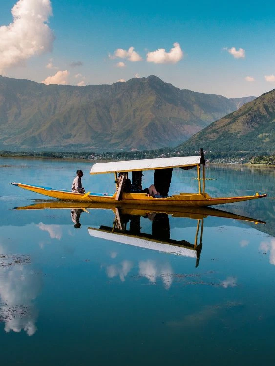 Kashmir tour package 4N/5D